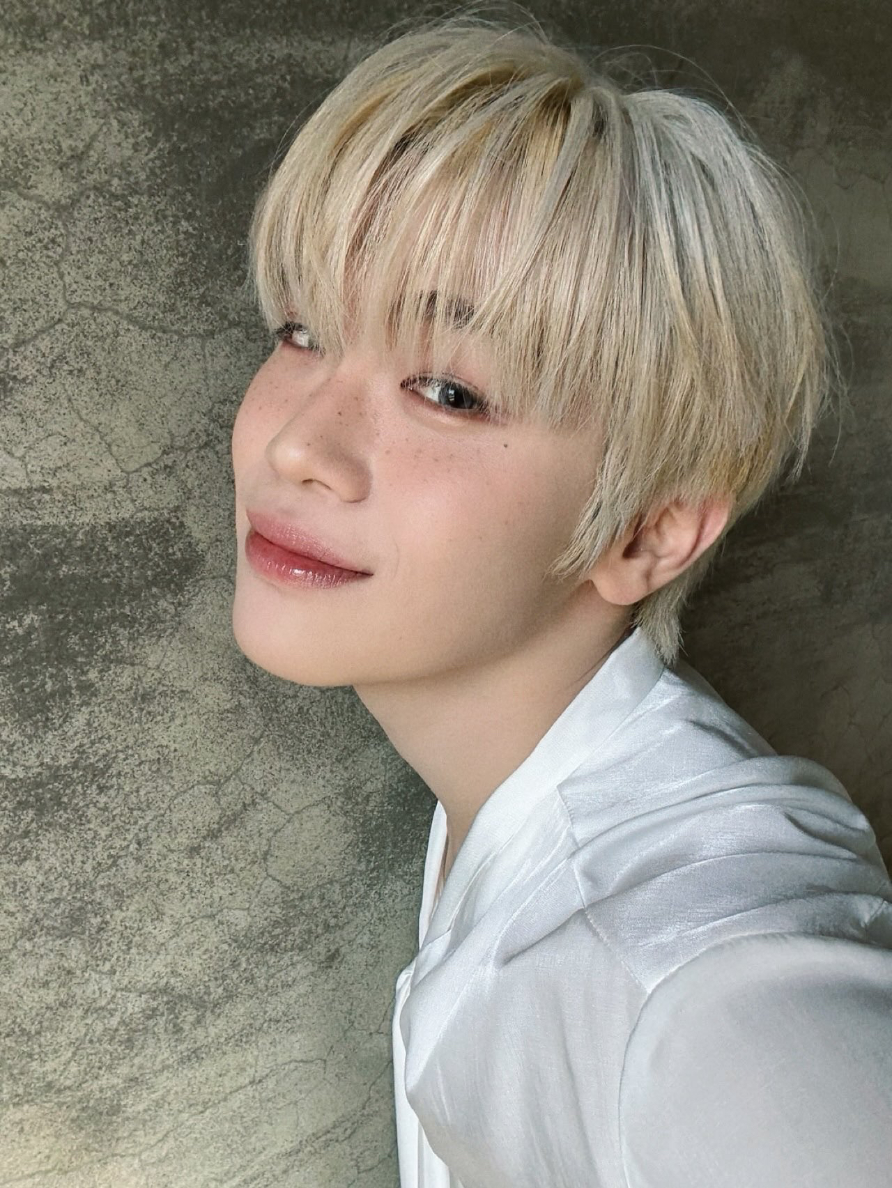 Recent activity shot of Kim Taerae (ZEROBASEONE)
