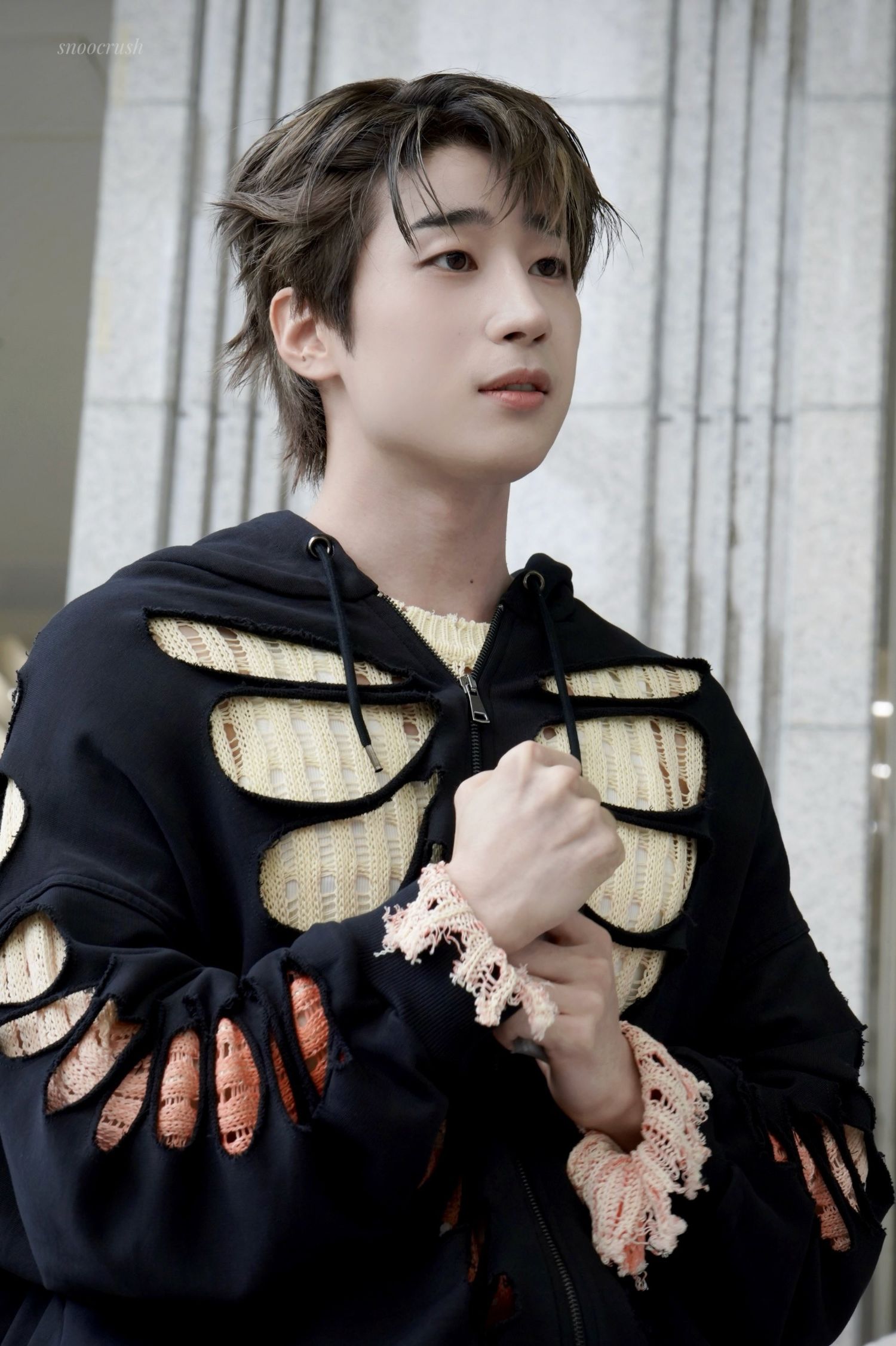 Behind-the-scenes cut of Han Seungwoo