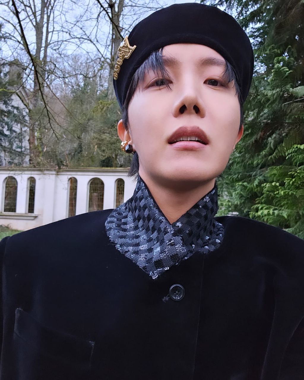 J-hope (防彈少年團)的最新照片