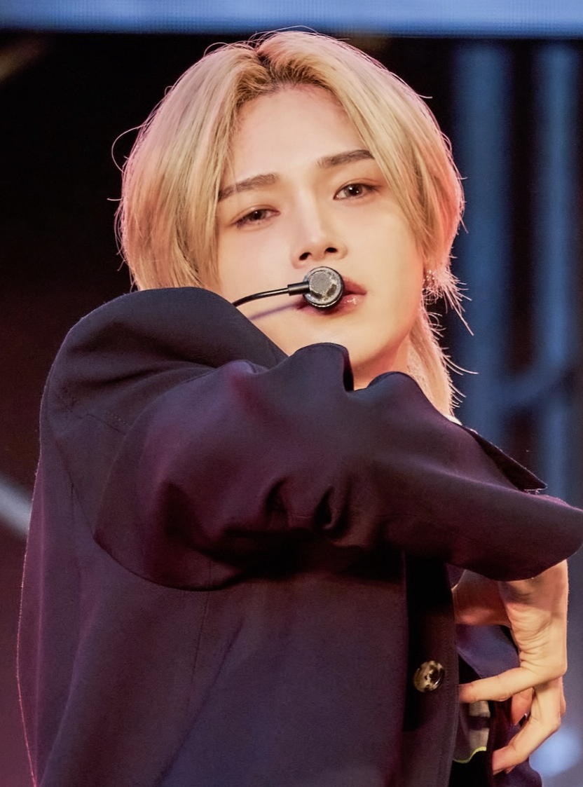 K (&TEAM)的最新照片