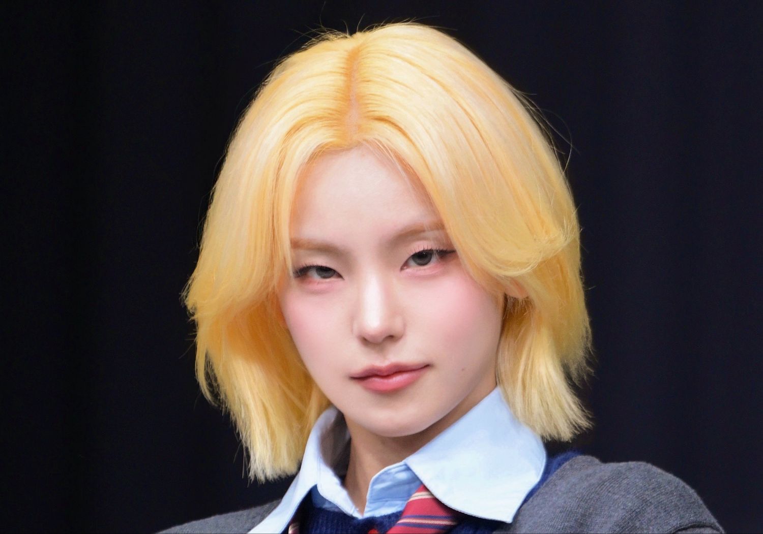 Behind-the-scenes cut of Yeji (ITZY)