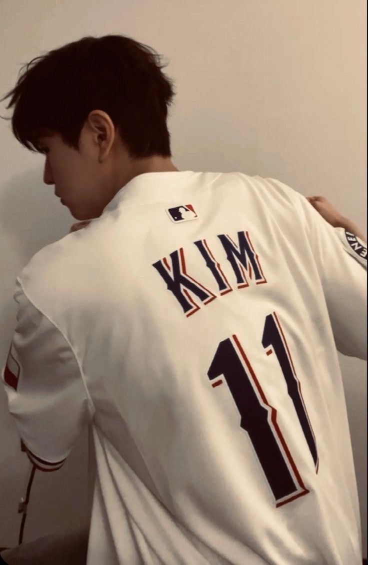 Latest photo of Seungmin (Stray Kids)