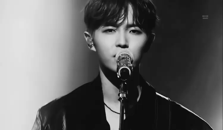 Momen yang diabadikan oleh penggemar Kim Jaehwan