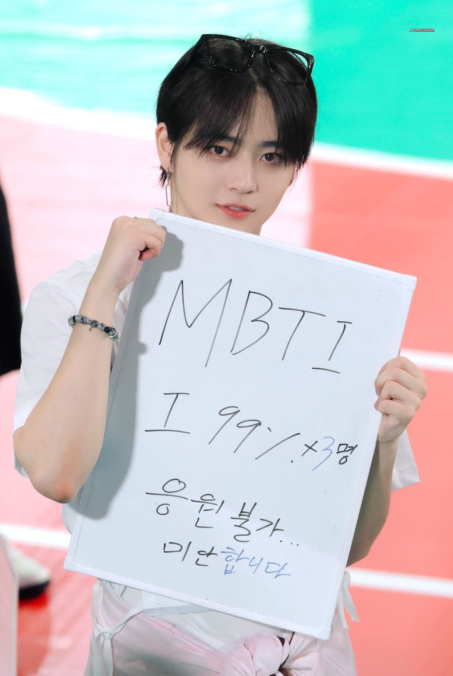 Behind-the-scenes cut of Hong Sungmin (FANTASY BOYS)