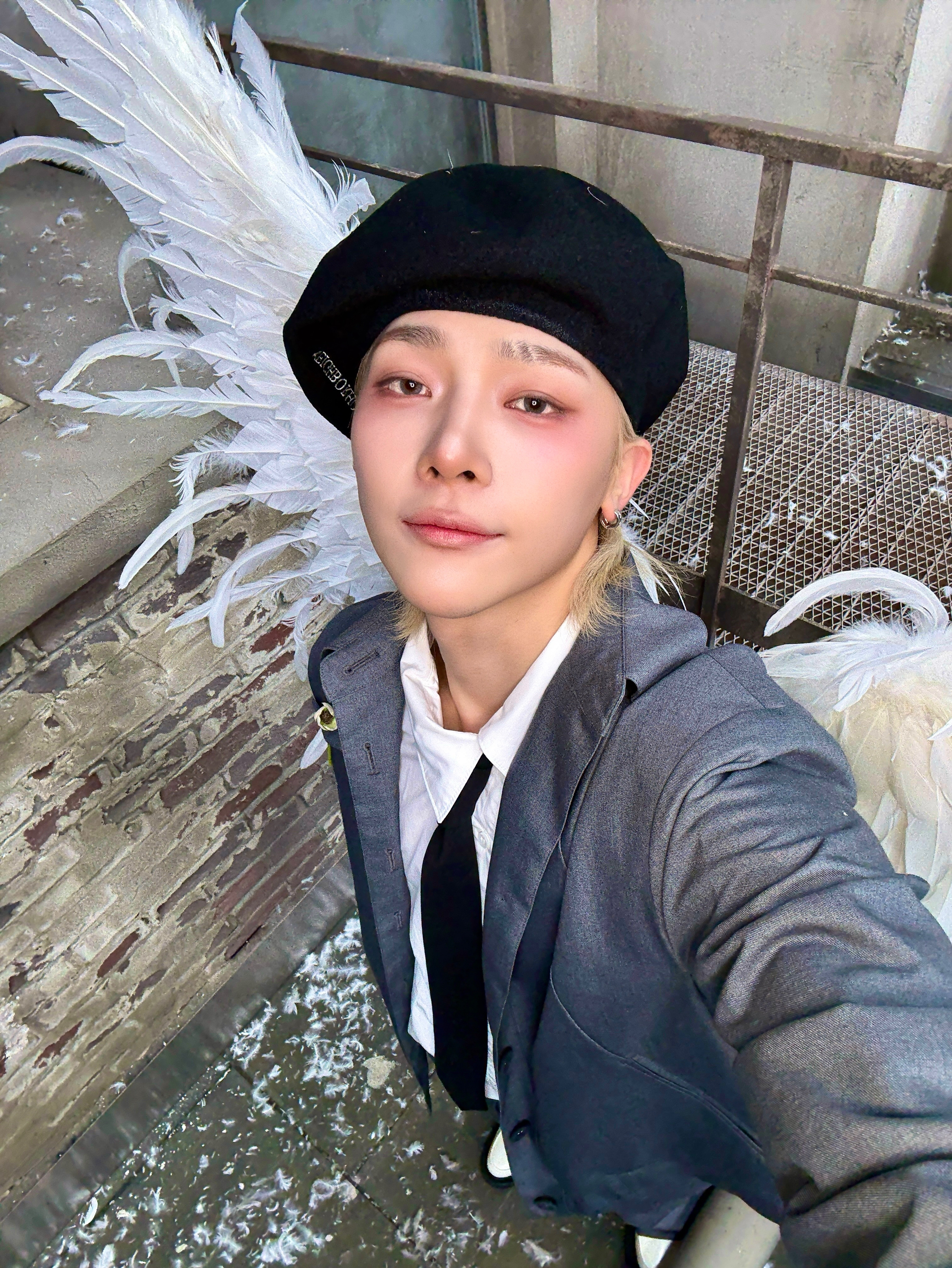 Momen yang diabadikan oleh penggemar Nicholas (&TEAM)