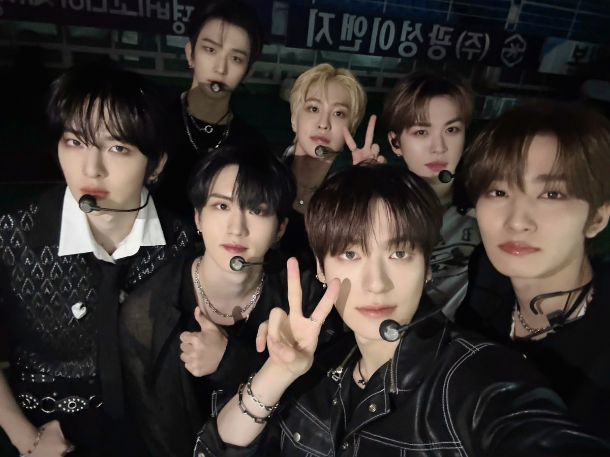 A moment captured by EPEX's fan