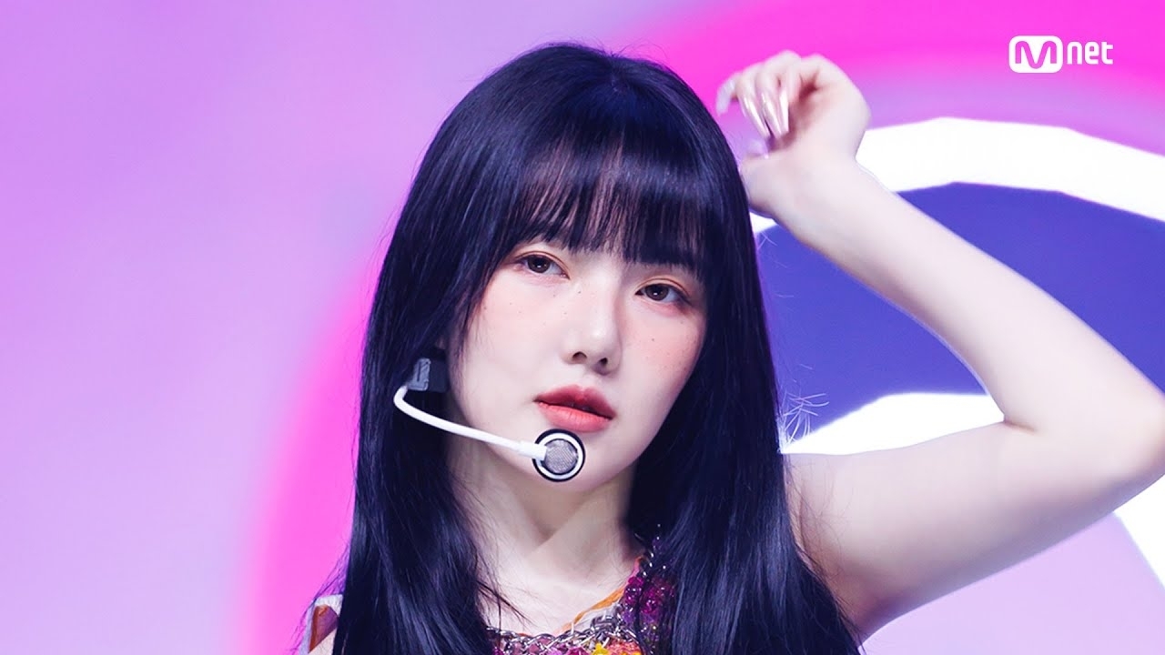 イェリン (GFRIEND)の最新写真