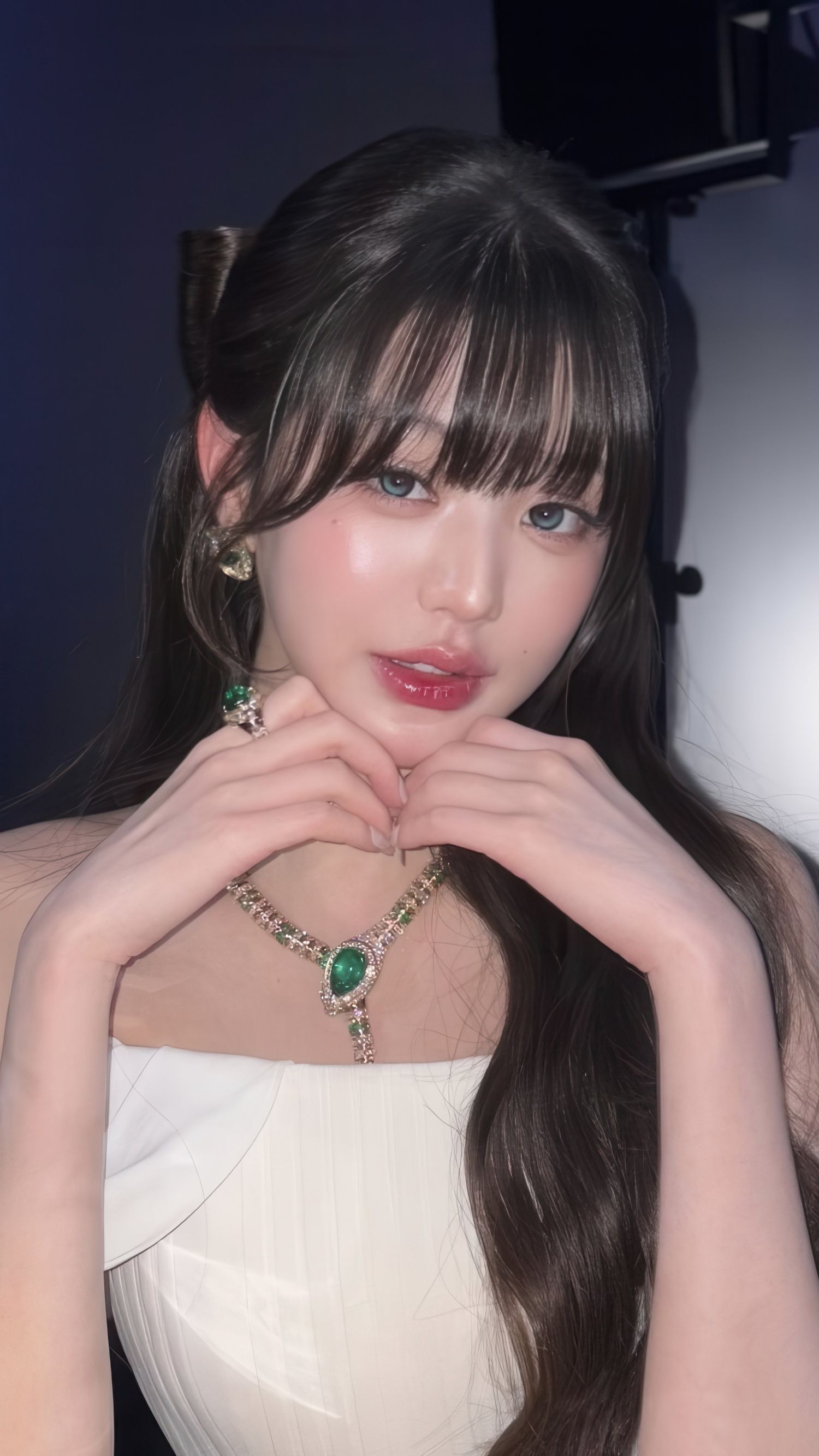 The most beloved wallpaper among Jang Wonyoung (IVE)'s fans