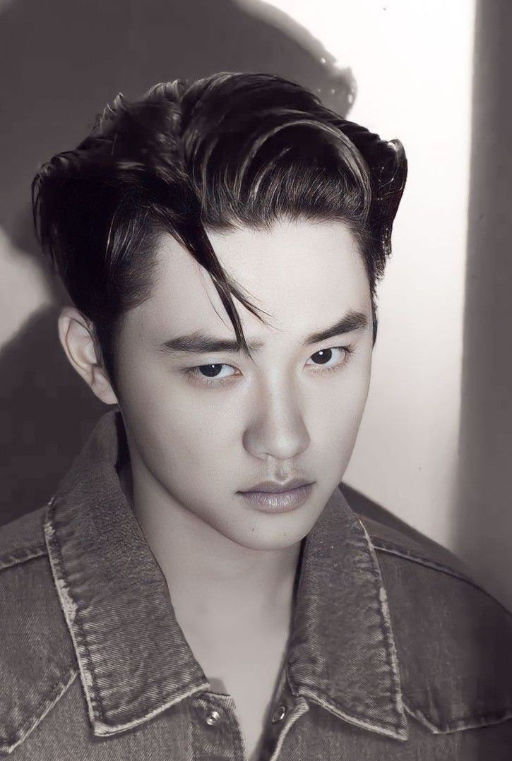 Momen yang diabadikan oleh penggemar D.O. (EXO)