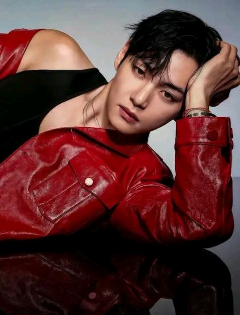 Foto terbaru V (BTS)