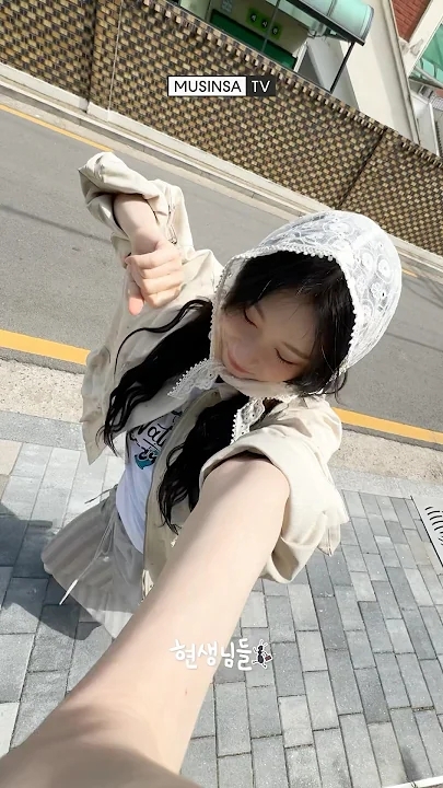 Behind-the-scenes cut of Chaeryeong (ITZY)