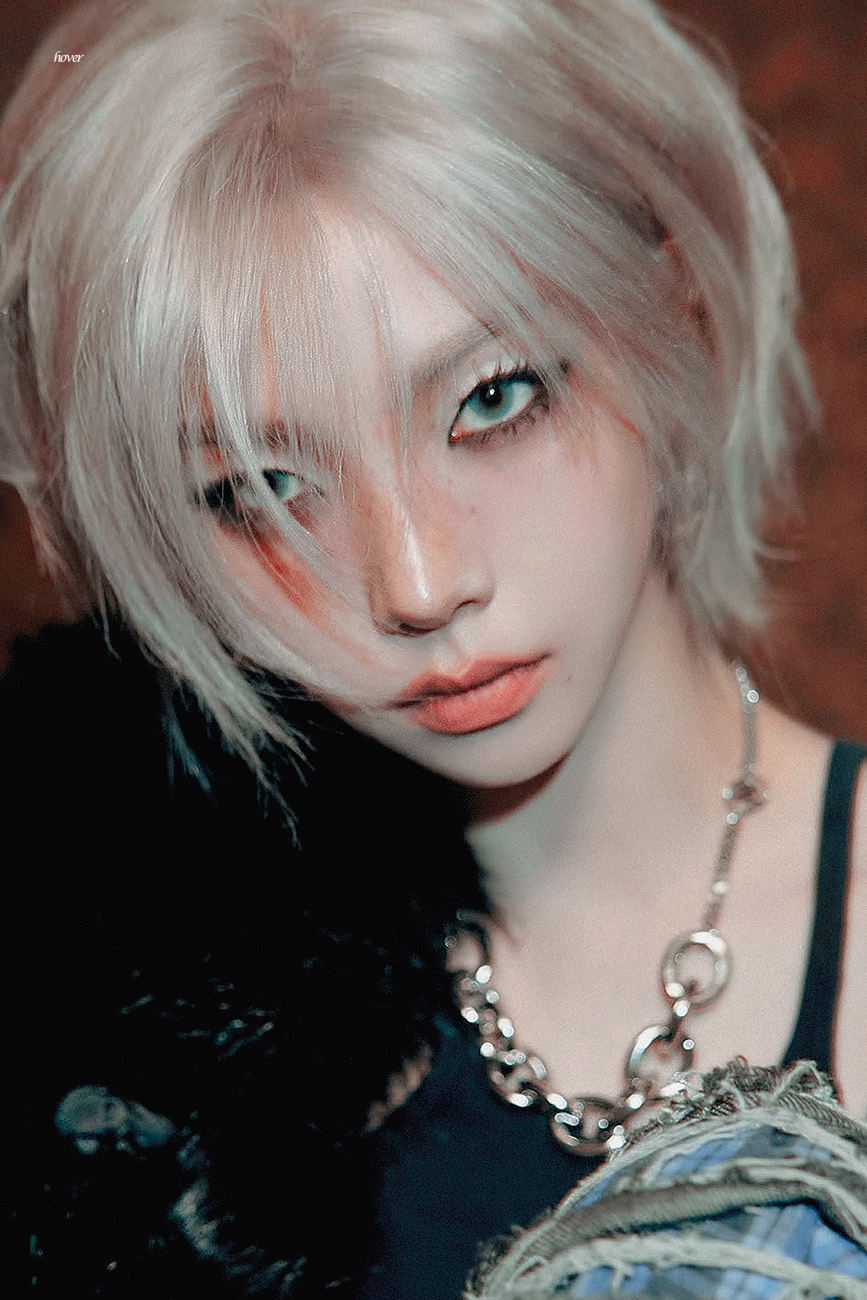 Behind-the-scenes cut of Karina (aespa)