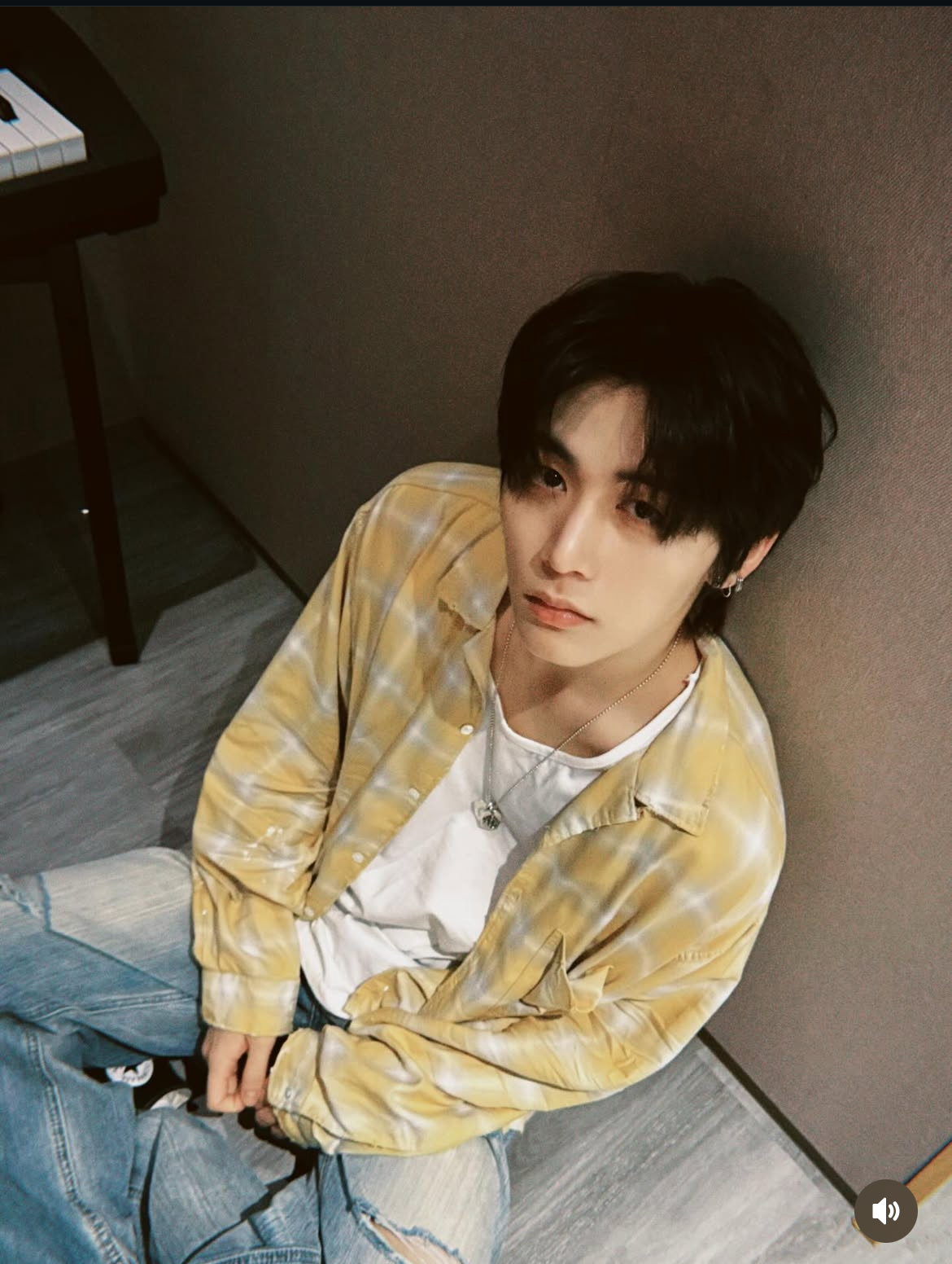 Behind-the-scenes cut of Taesan (BOYNEXTDOOR)