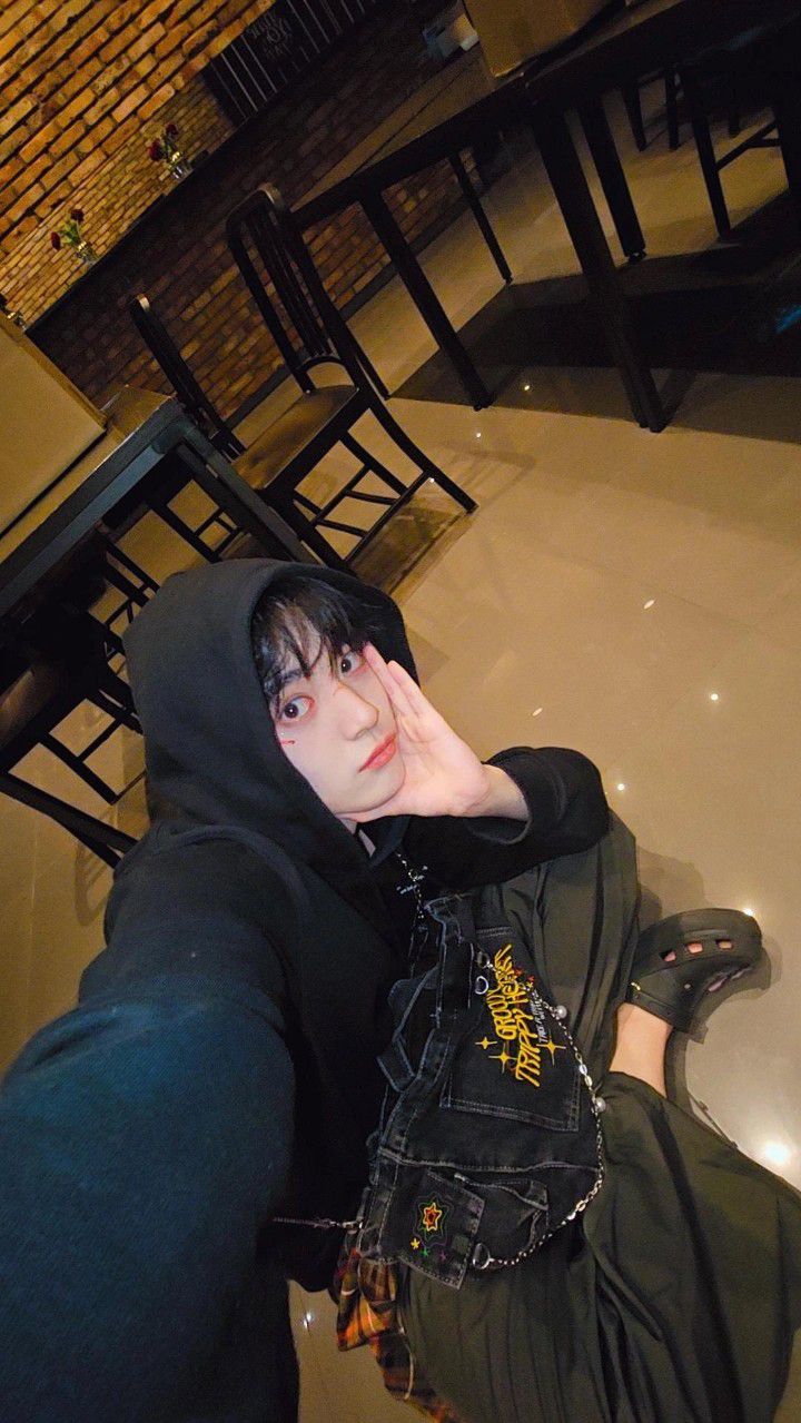 A moment captured by Hong Sungmin (FANTASY BOYS)'s fan