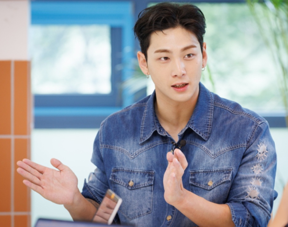 Behind-the-scenes cut of Baekho