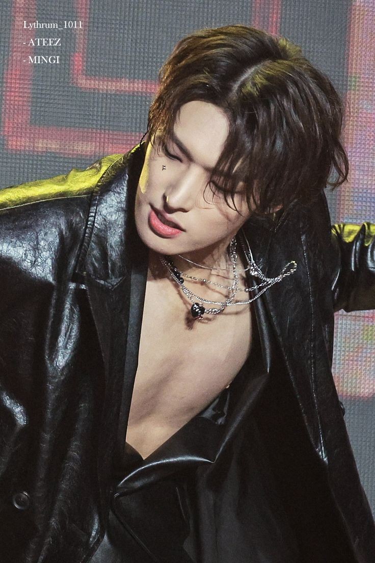 Behind-the-scenes cut of Mingi (ATEEZ)