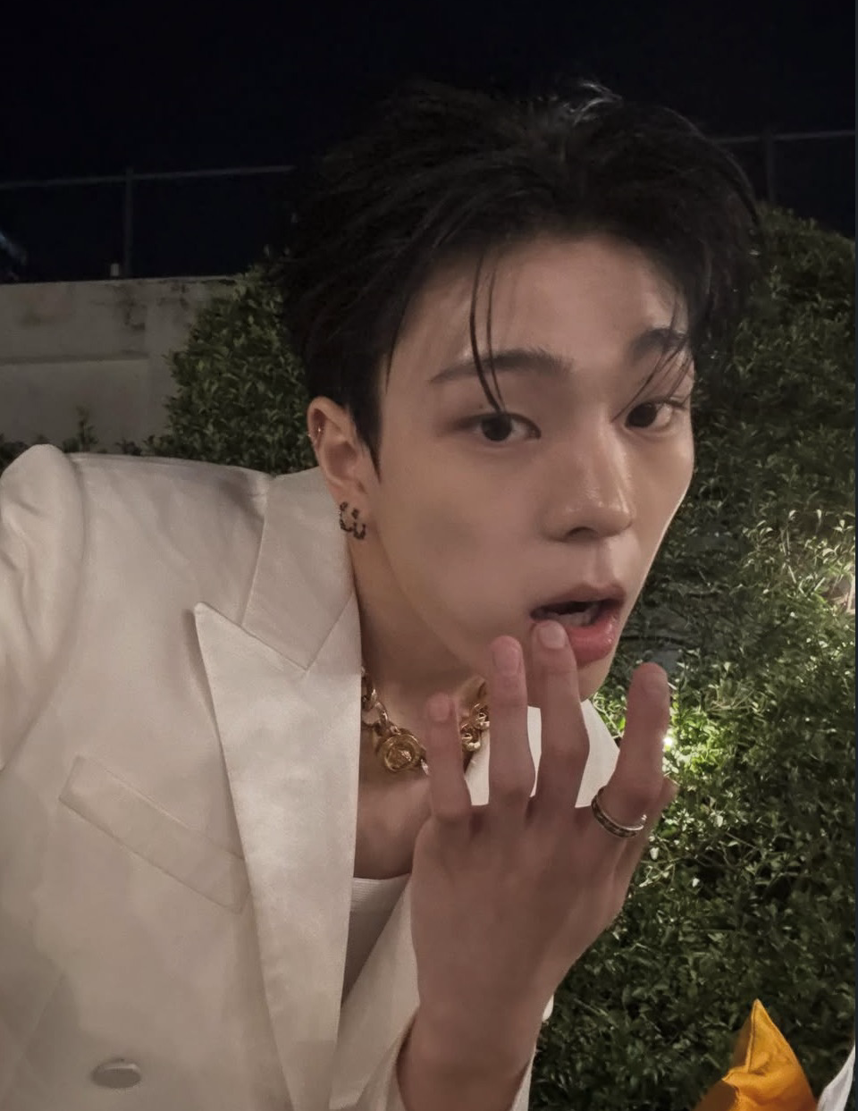 Behind-the-scenes cut of Kim Junmin (WHIB)