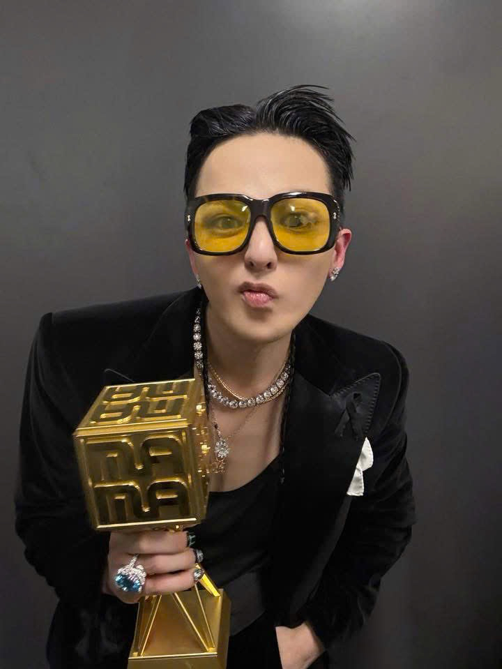 Latest photo of G-DRAGON (BIGBANG)