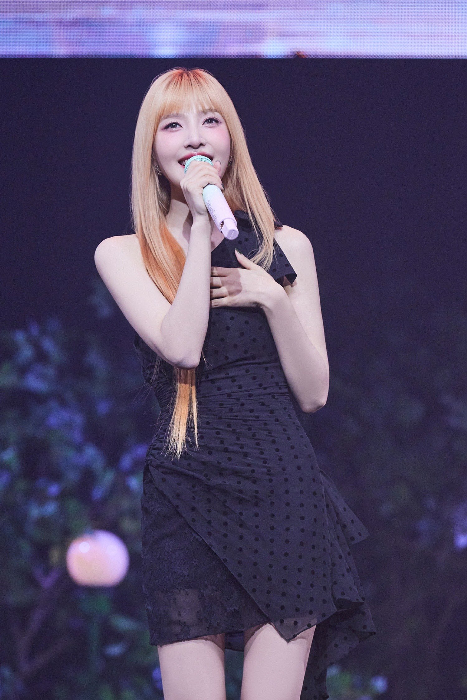 Behind-the-scenes cut of Joy (Red Velvet)