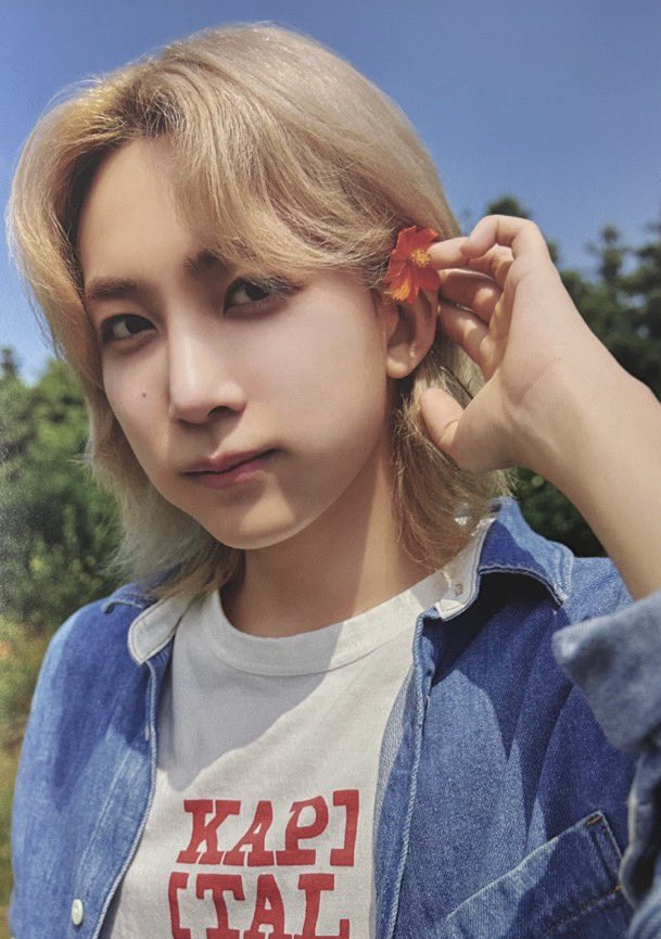 Latest photo of Jeonghan (SEVENTEEN)