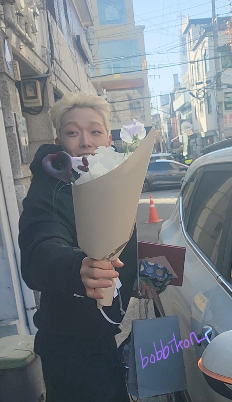 The most beloved wallpaper among BOBBY (iKON)'s fans