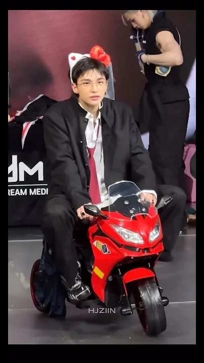 ヒョンジン (Stray Kids)の最新写真