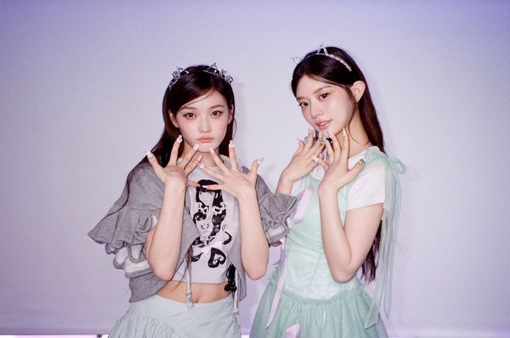 Latest photo of Minju (ILLIT)