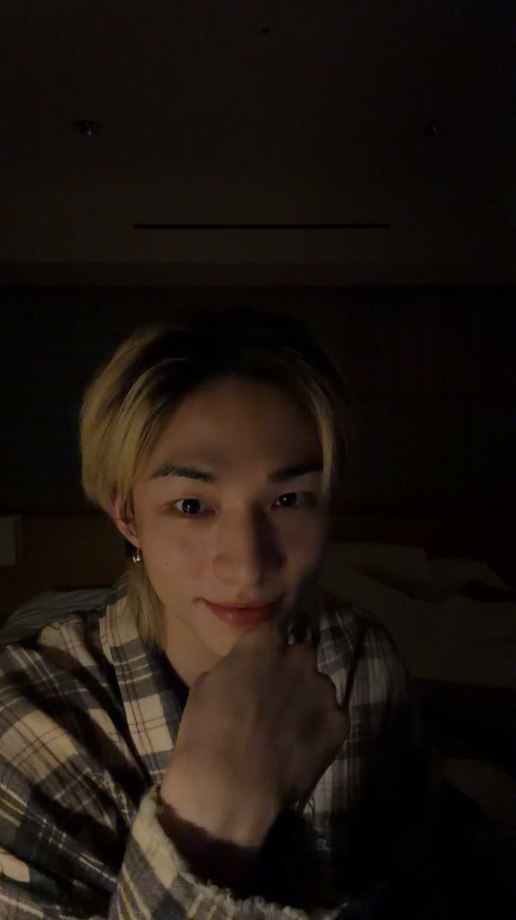 ヒョンジン (Stray Kids)の舞台裏ショット