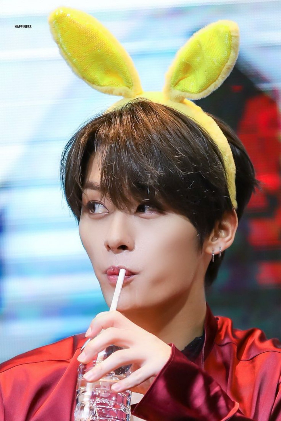 Trending idol content in the community