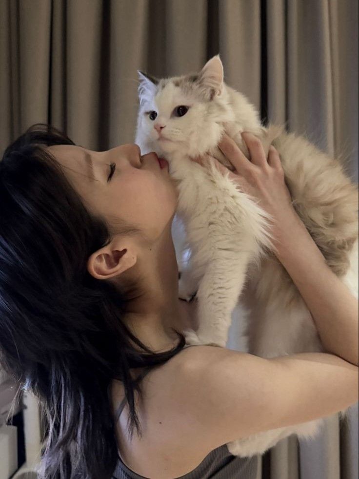 ヒジン (ARTMS)の最新写真