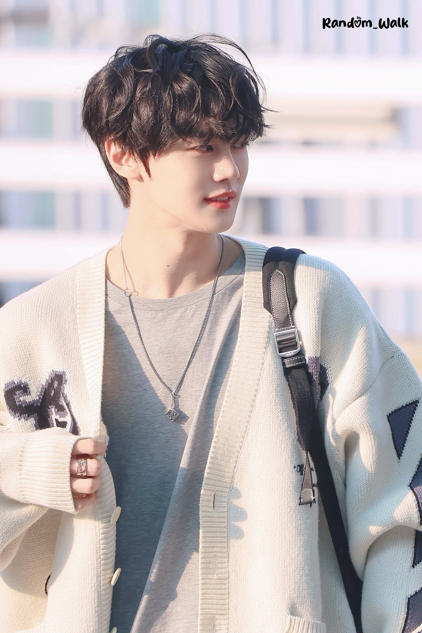 Latest photo of Kim Gyuvin (ZEROBASEONE)