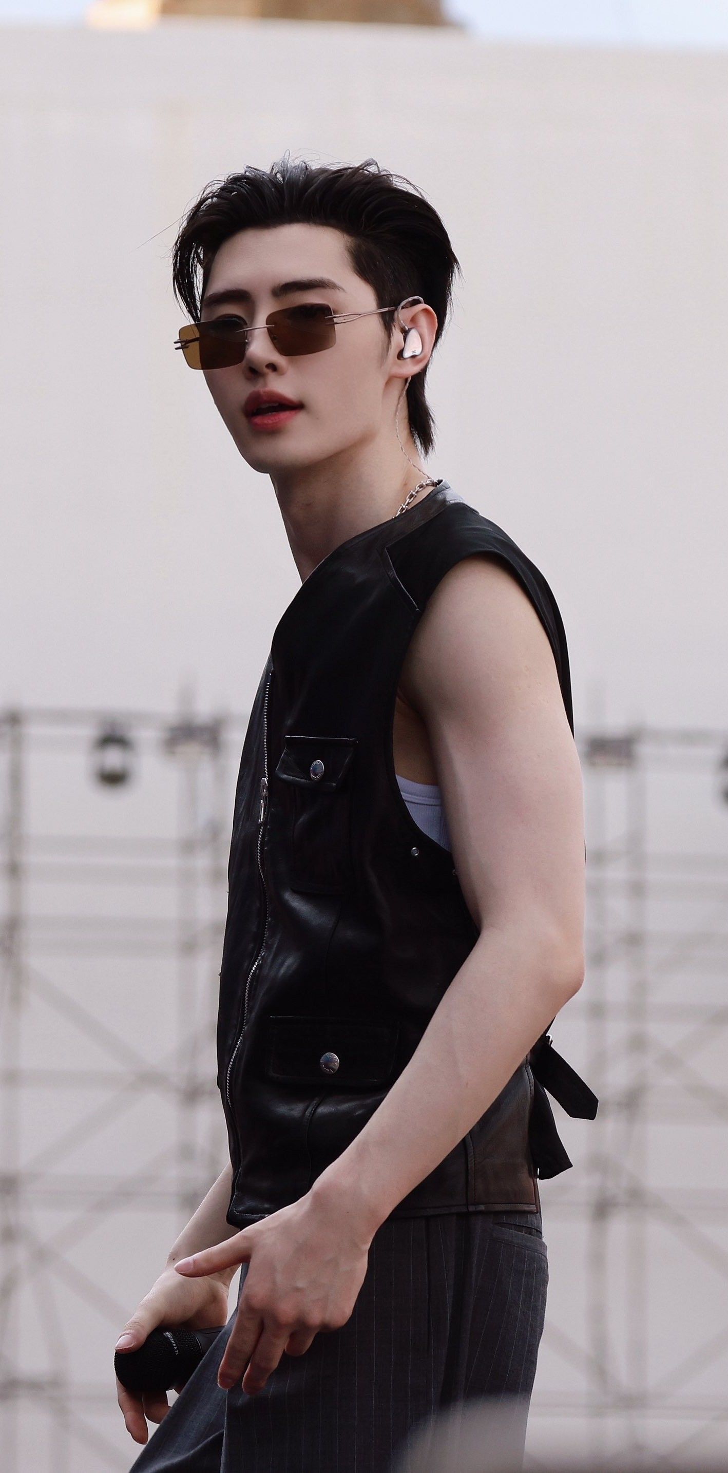 Today's most popular wallpaper in the Sunghoon (ENHYPEN) community
