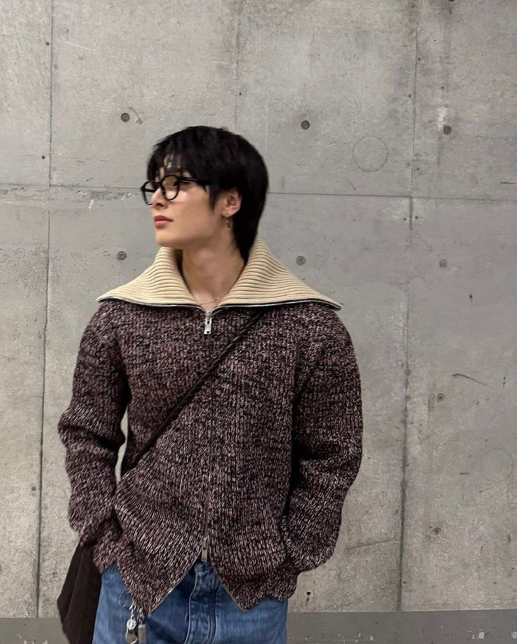 Behind-the-scenes cut of I.N (Stray Kids)