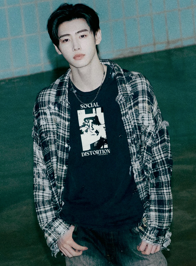 Behind-the-scenes cut of Sunghoon (ENHYPEN)