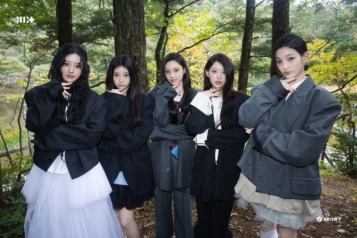 Recent activity shot of ILLIT