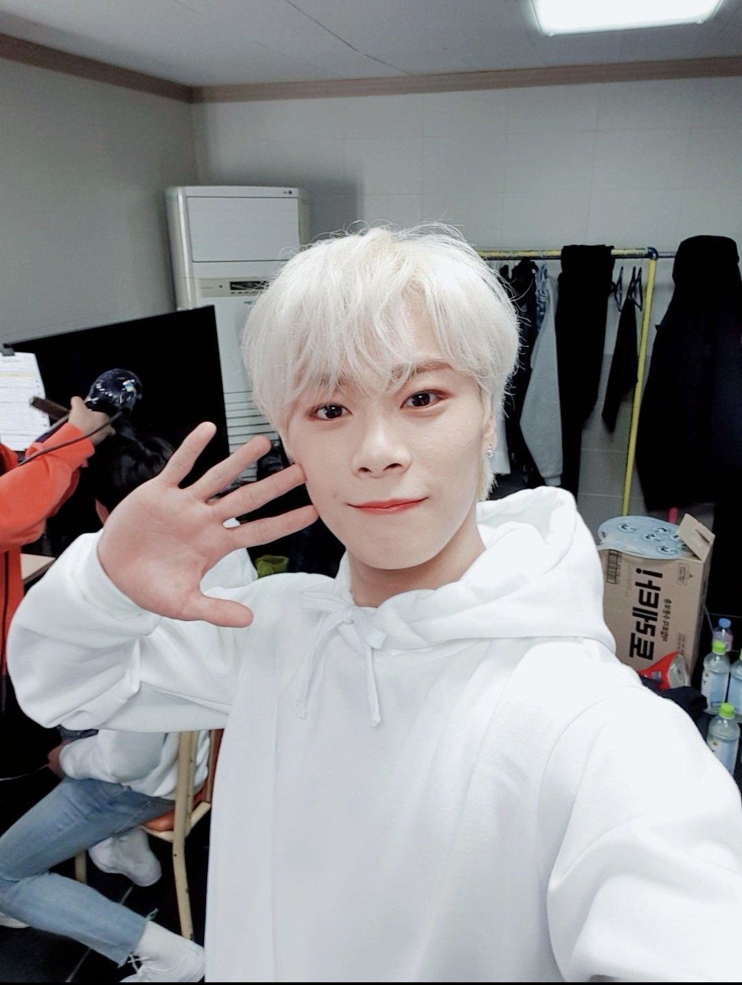 Latest photo of Moonbin (ASTRO)