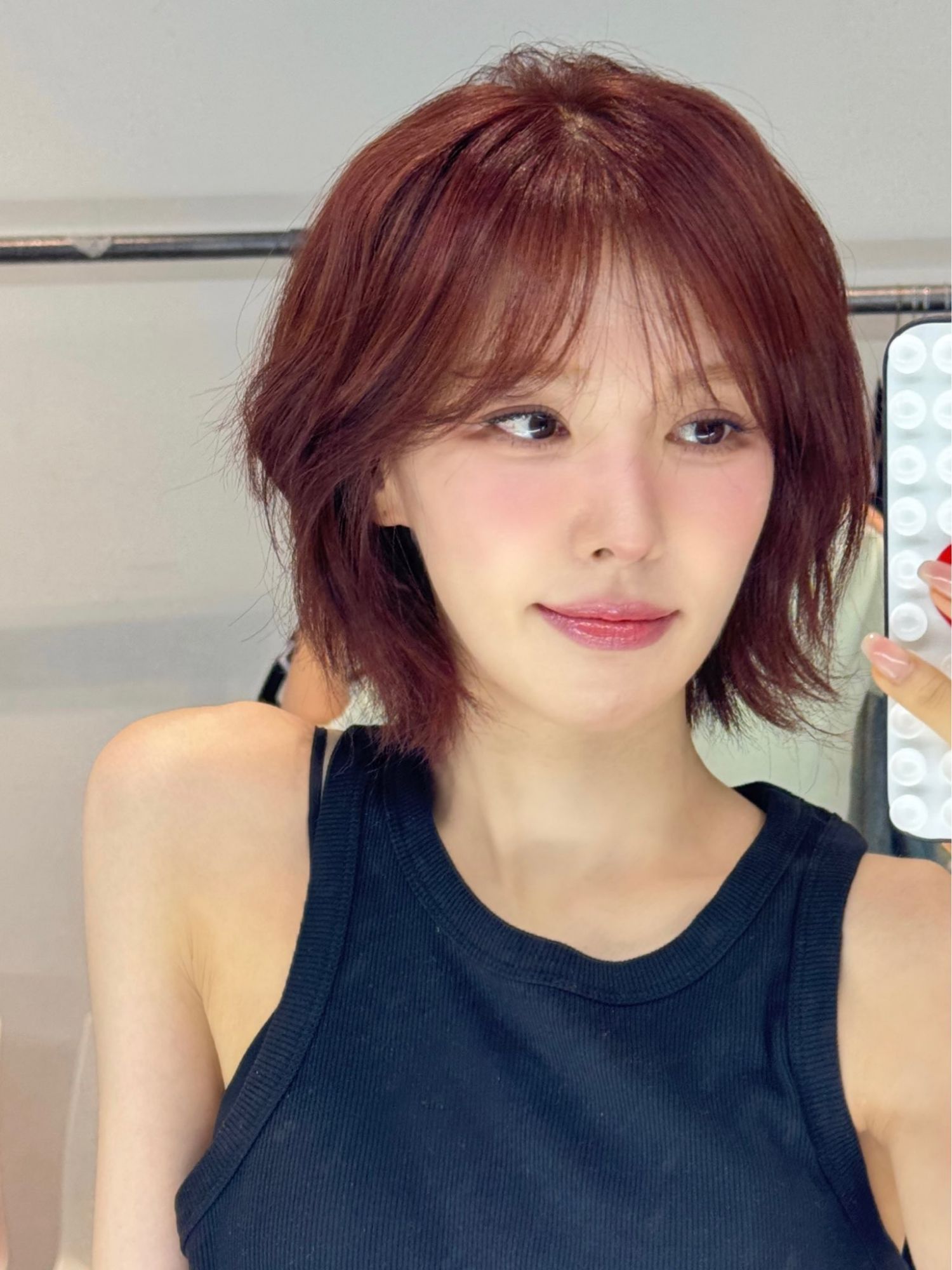 Behind-the-scenes cut of Wendy (Red Velvet)