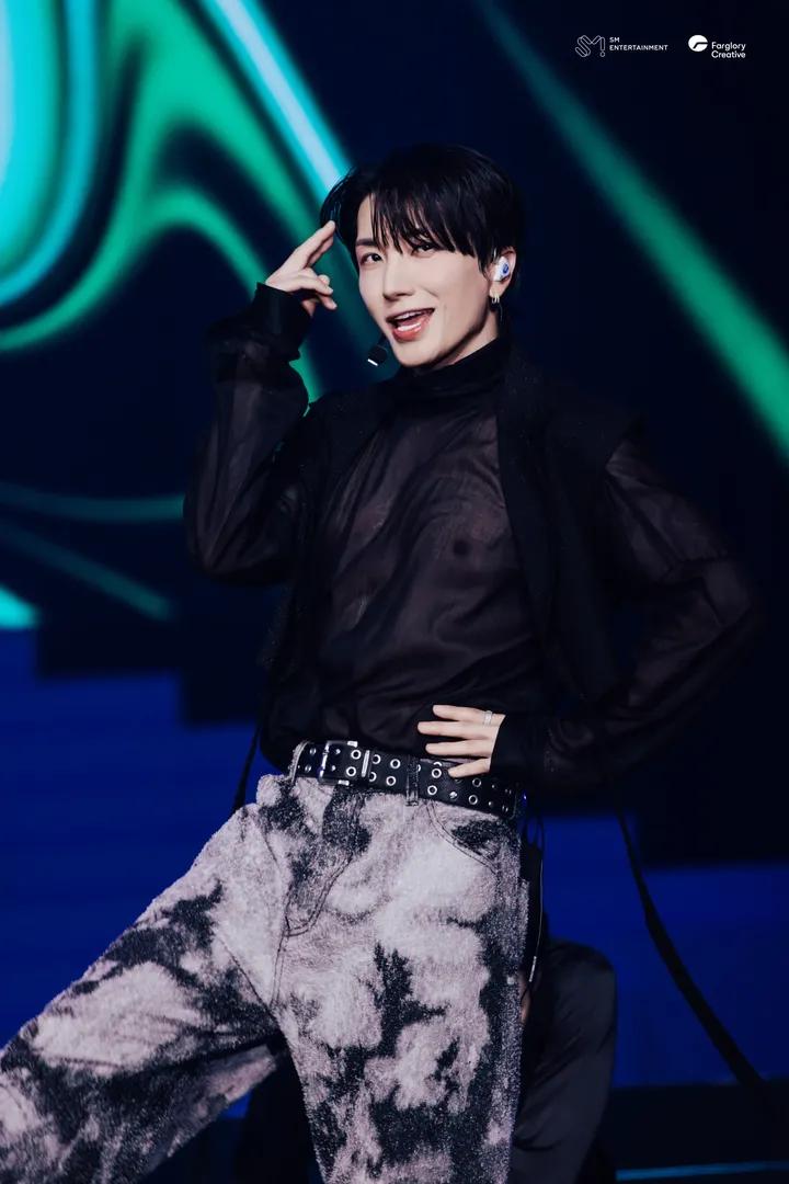 Behind-the-scenes cut of Leeteuk (Super Junior)