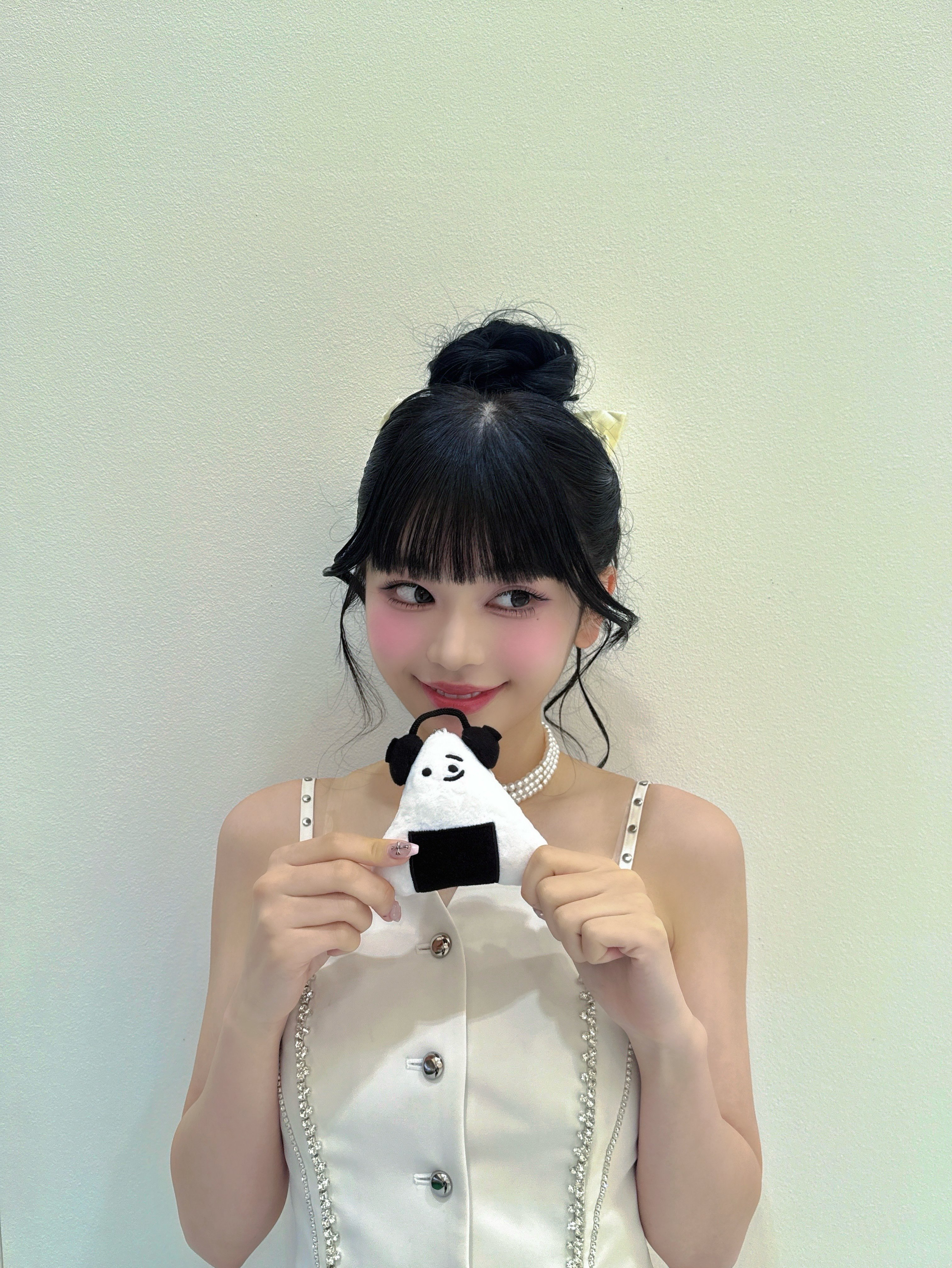 Behind-the-scenes cut of Murakami Rinon (ME:I)