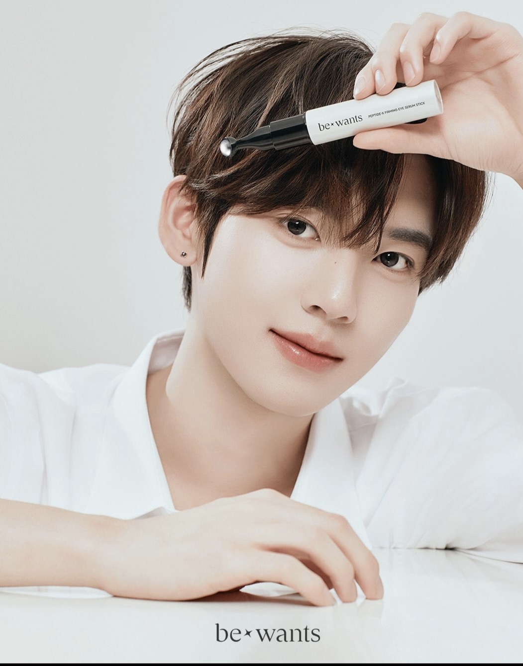 Recent activity shot of Han Yujin (ZEROBASEONE)