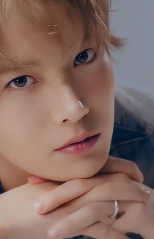 Latest photo of Heeseung (ENHYPEN)