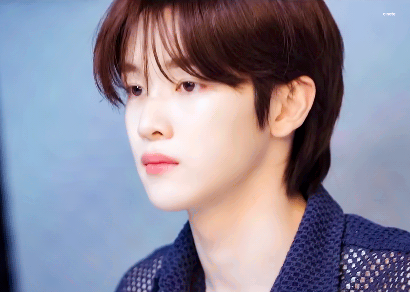Latest photo of Sungchan (RIIZE)