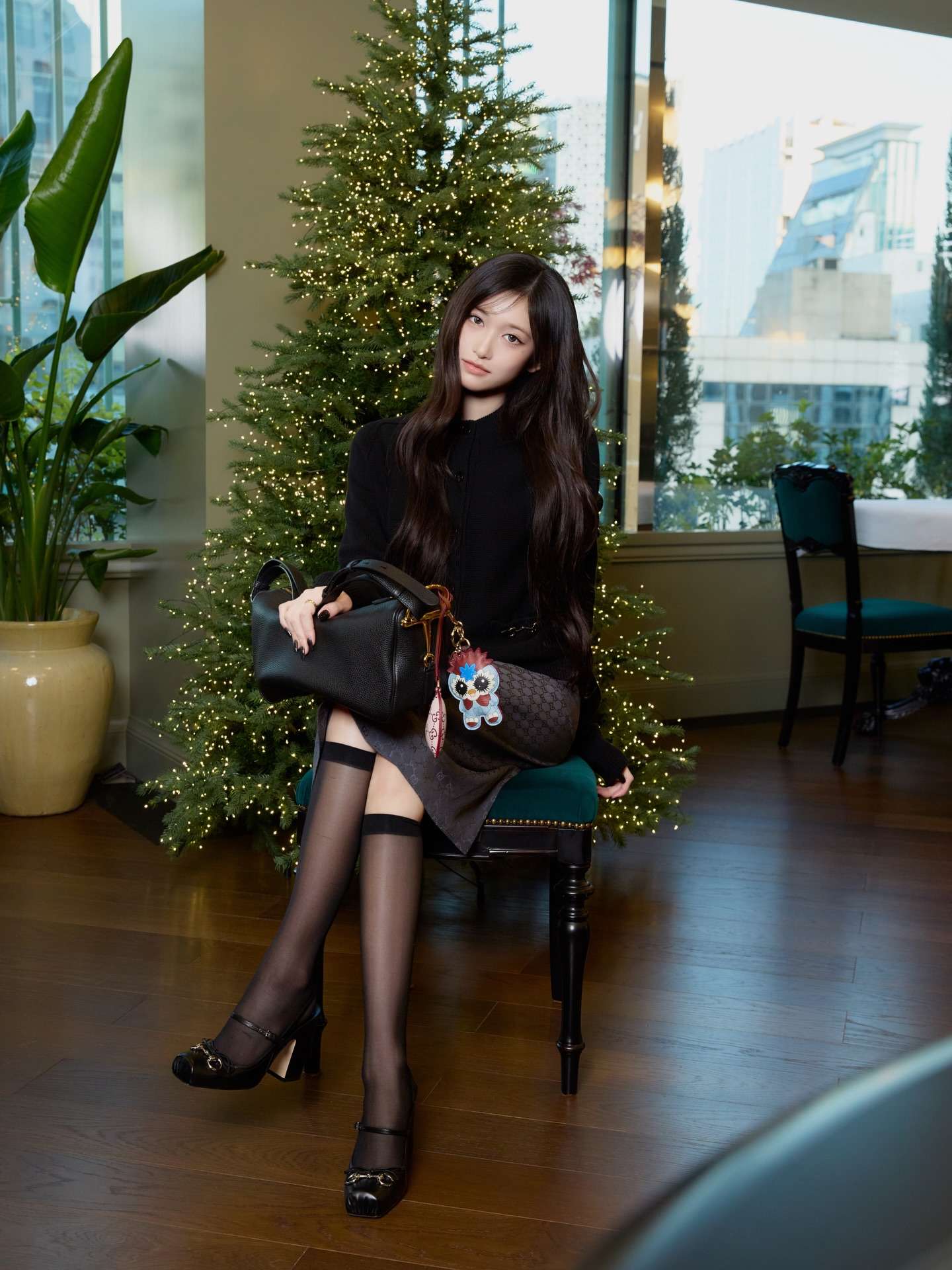 Behind-the-scenes cut of Leeseo (IVE)