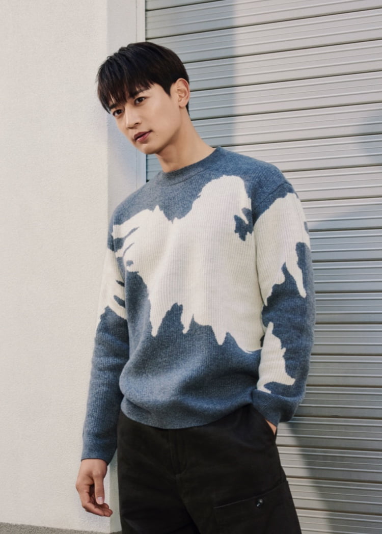 Behind-the-scenes cut of Minho (SHINee)