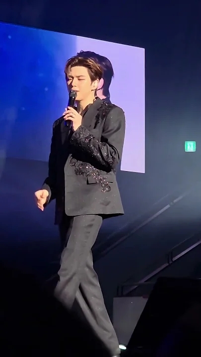 Fan-made special wallpaper for Kang Daniel