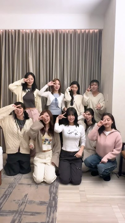 A heartfelt wallpaper shared by Momo (TWICE)'s fans