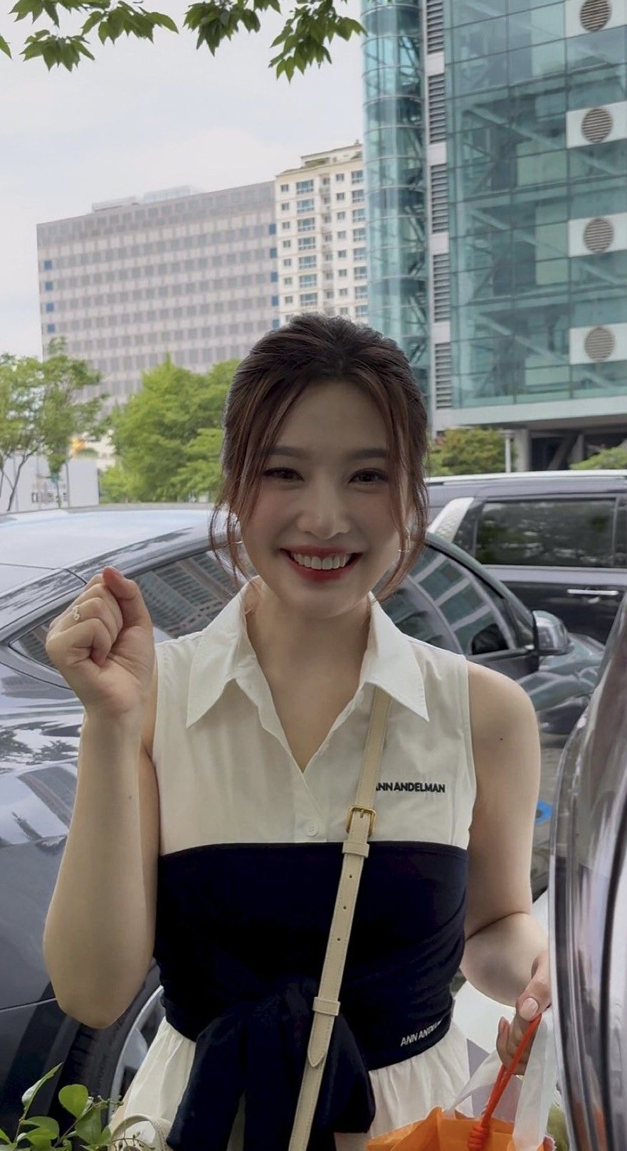 A moment captured by Joy (Red Velvet)'s fan