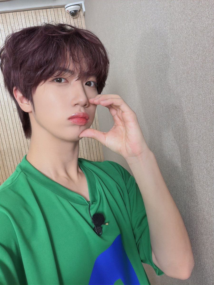 Latest photo of CRAVITY