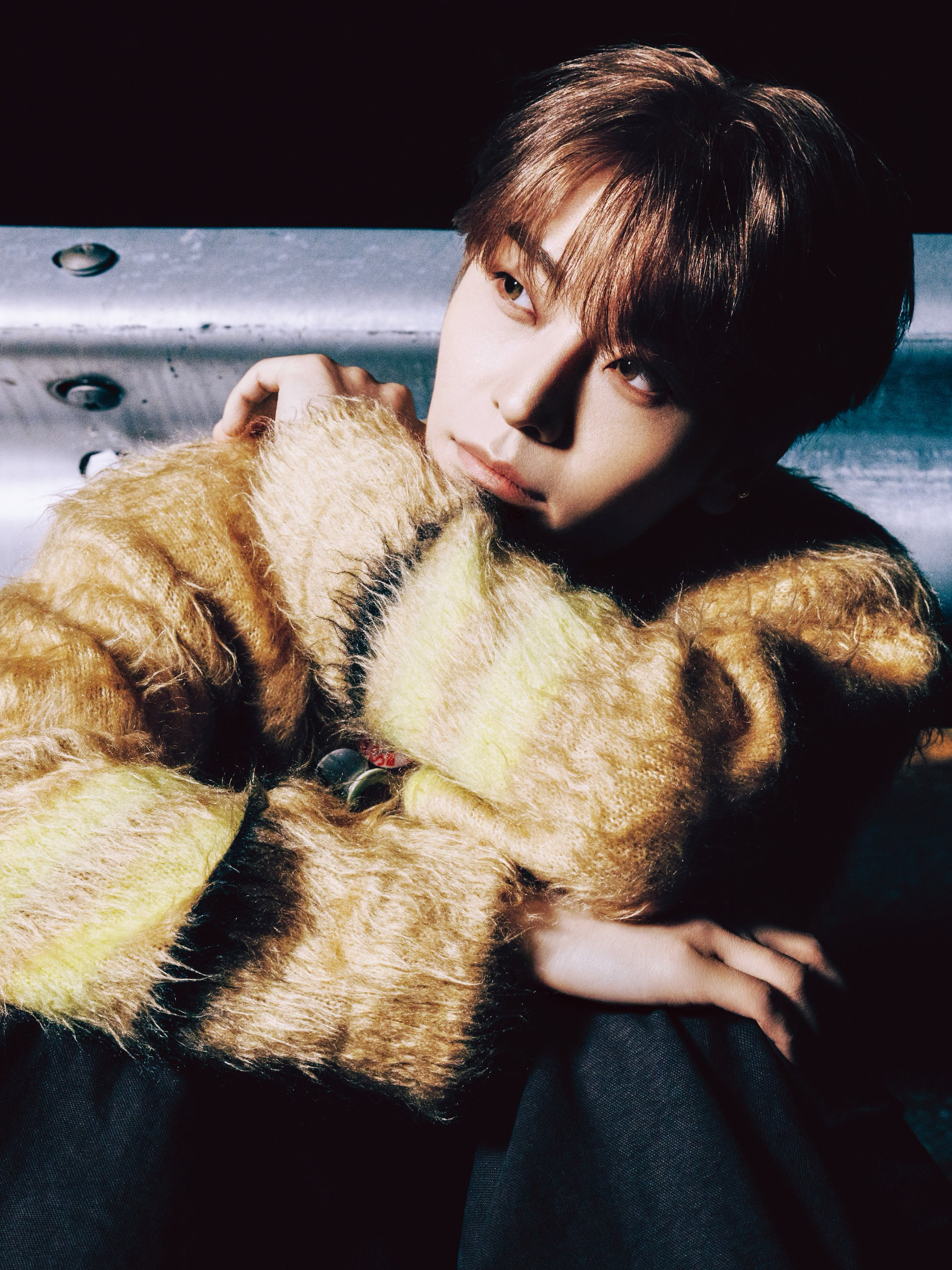 Behind-the-scenes cut of He Xinlong (ALPHA DRIVE ONE)