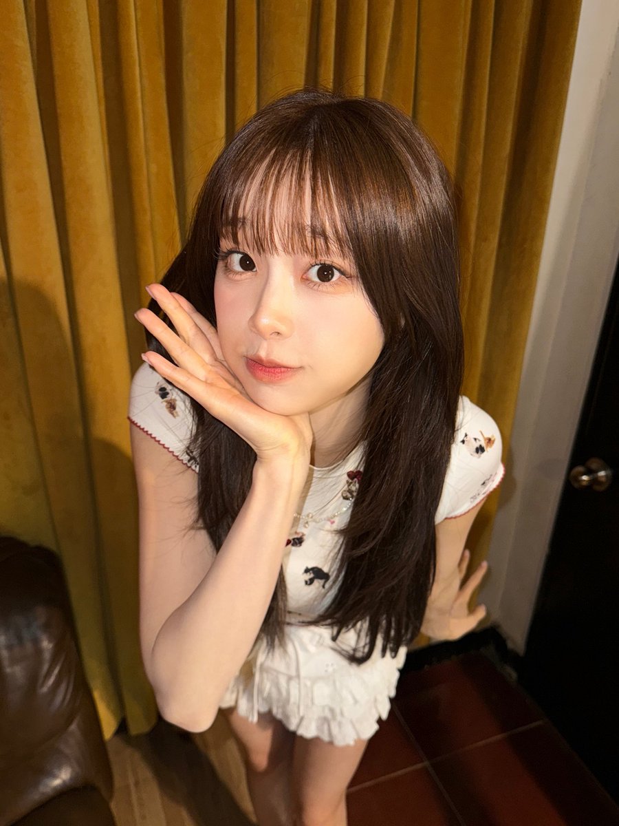 Latest photo of Chuu
